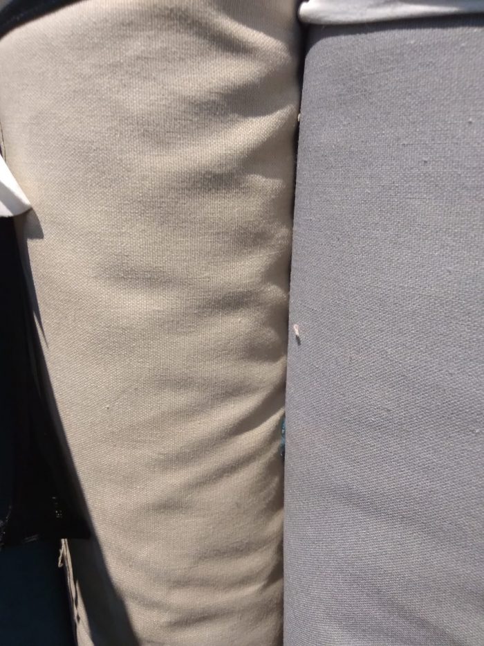 “Tela lino de vestir de excelente calidad, con caída suave y textura natural. Ideal para confecciones elegantes y cómodas, como pantalones, blusas, vestidos o trajes livianos. Disponible en variados colores en Telas Chile.”